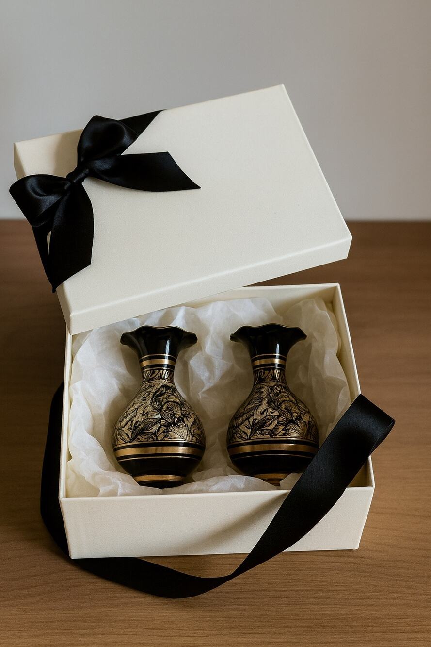 Pair of VTG Bidiware Bud Vases India - Black Gold Housewarming or Hostess Gift